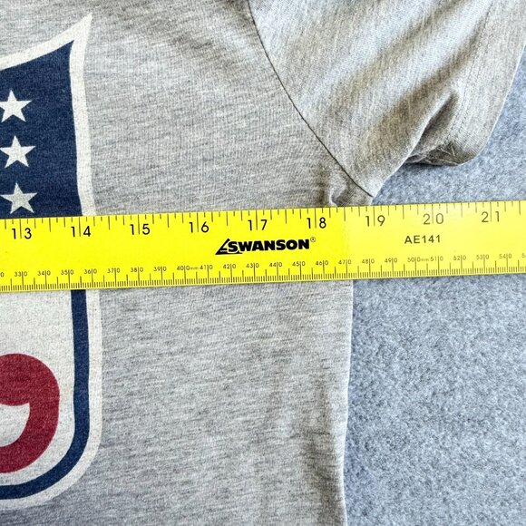 NFL Team Apparel Gray Casual Workout Gym T‑Shirt - Picture 8 of 10